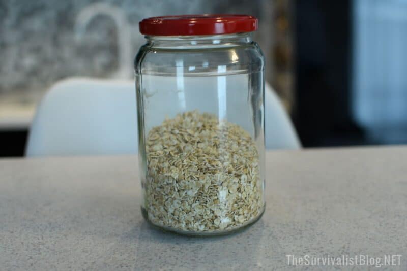 oatmeal in glass jar